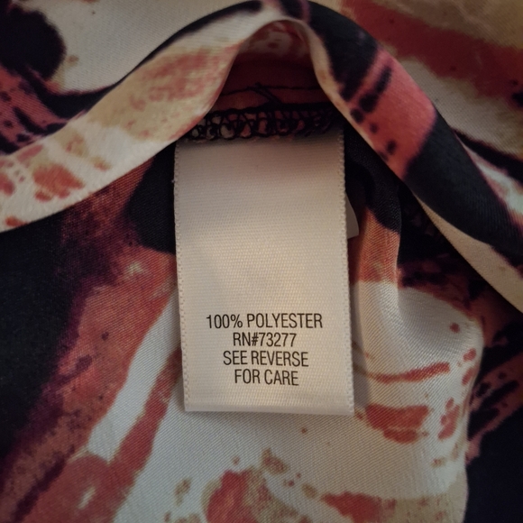 Croft & Barrow Women's Multicolor Abstract Blouse - Picture 7 of 9